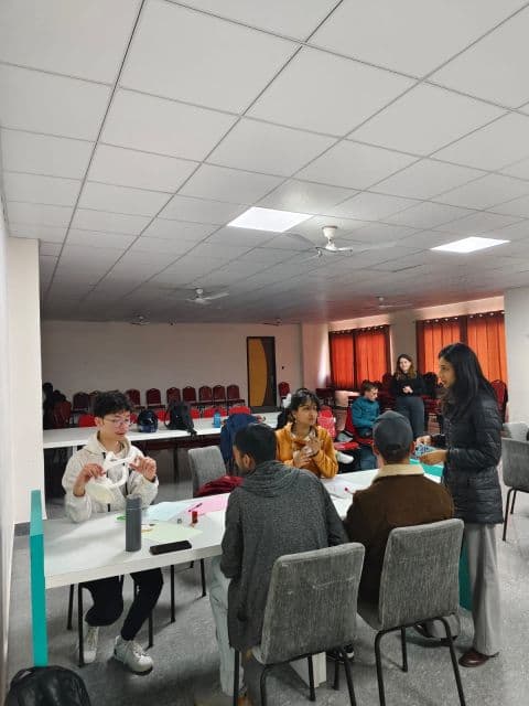 Leading a STEAM workshop with students